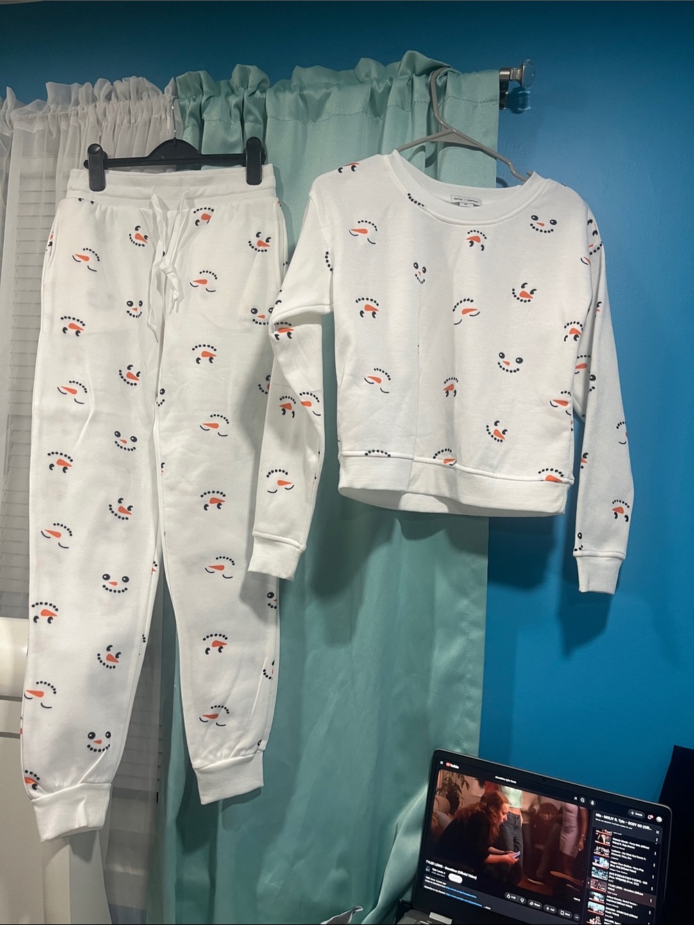 Kids White Snowman Face Set - Cozy Winter Sweatsuit